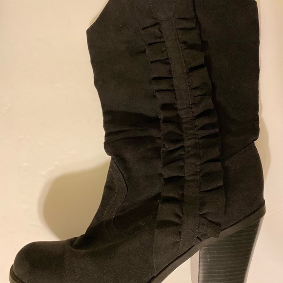 Kensie Girl - Woman’s (Maylisa) western black faux suede boots, Size: 10 - Picture 4 of 8